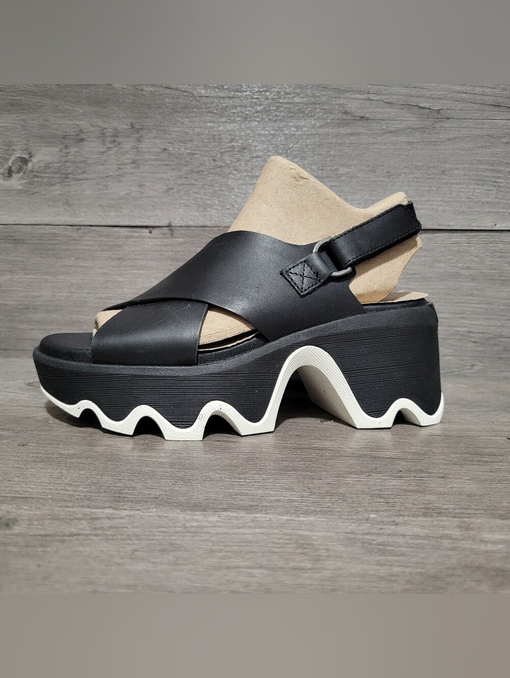 SOREL Womens Size 6 Kinetic Aura Slingback platform black Sandals - Picture 3 of 5